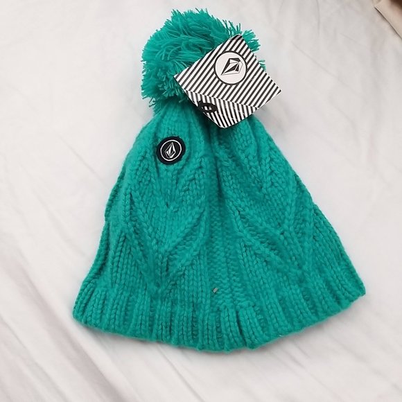 Volcom Accessories - NEW  VOLCOM LEAF BEANIE WAFFLE KNIT GREEN CAP W/ POM